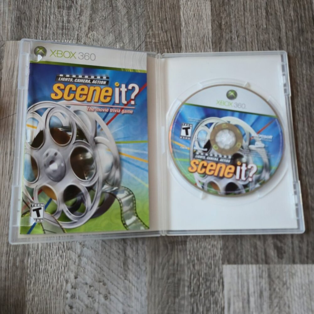Microsoft Xbox 360 Scene It Lights Camera Action Game 4 Big Button Controllers - Picture 9 of 13